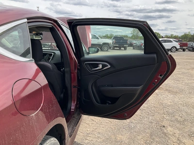 USED 2015 CHRYSLER 200