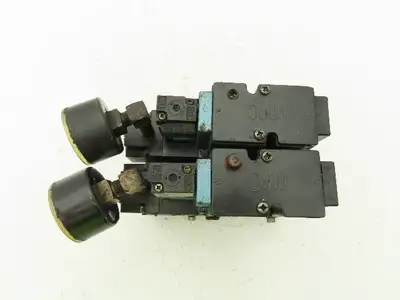 MAC Valves 2-Station Pneumatic Solenoid Valve Stack 3/8" Manifold 120V Series 82