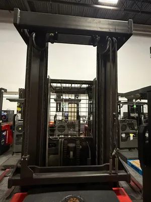 RAYMOND 550-OPC30TT Forklifts | ListingHippo (5)