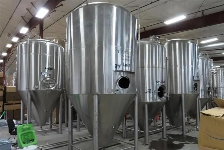 Used BAVARIAN BREWING 60FV Stainless Steel Tanks Oregon US | Ager Tank & Equipment Co. #1059914