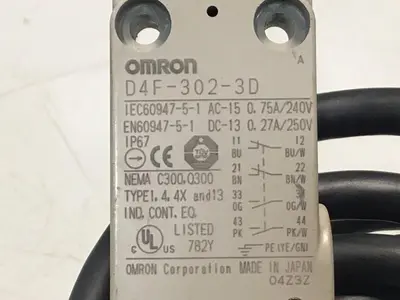 USED OMRON D4F-302-3D
