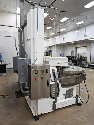 2016 EMPIRE AR300 Spiral Tipable Mixer | Harvest Equipment and Fabrication Inc (3)