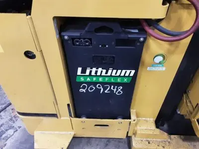 USED 2023 YALE OS030