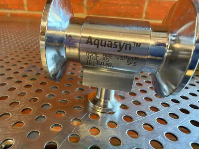 Used AQUASYN 6155535 DIAPHRAGM VALVE W/ 1" SANITARY FITTING TO 1/2" SANITARY FITTING Valves/Fittings California US | Equipment Lab #1506524