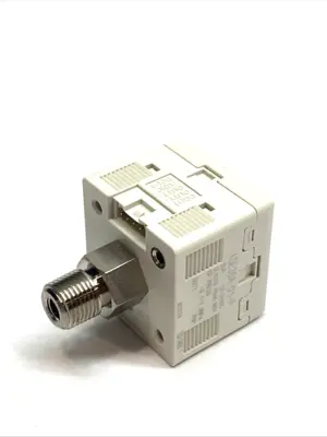 USED SMC DIGITAL PRESSURE SWITCH 0–1 MPA PNP R1/8 2-COLOR DISPLAY