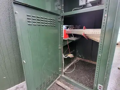 750 kVA Oil-Filled ONAN Transformer, HV. 12470 Delta, LV. 208Y/120 w/ Switchgear