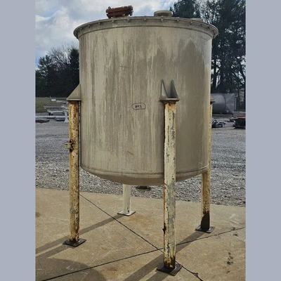 630 Gallon Stainless Steel Tank