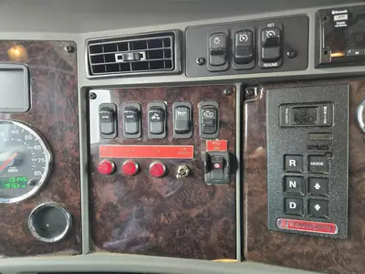 USED 2020 KENWORTH T270