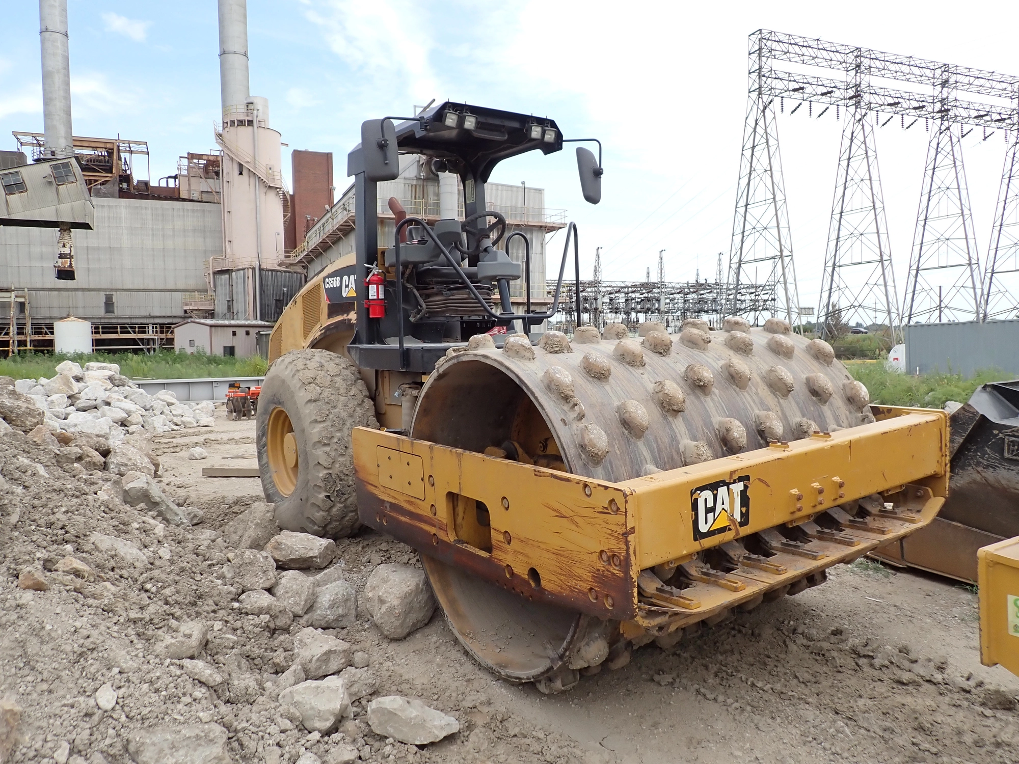 Used 2015 Caterpillar CS56B Single Drum Rollers Kansas US | Zadoon Equipment #1480895