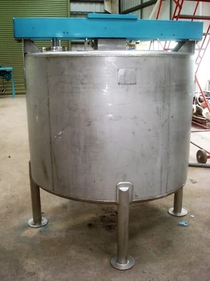 1,000L S/S Enclosed Mixing Tank