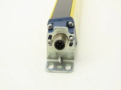 Schmersal SLC440COM-E-0890-14 Safety Light Curtain Transmitter Only