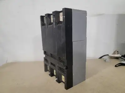 Used SIEMENS HHJD63F400 Switchgears British Columbia CA | Lenmark #1427022