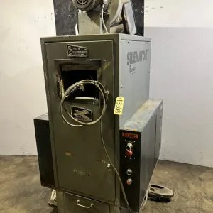 Used POLYMER MACHINERY CORP 912 SIL Granulators Massachusetts US | Hunter Plastics #868557