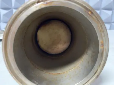 USED Swagelok FILTER HOUSING 5" L X 3" SANITARY FITTING W/ SWAGELOK VALVES