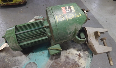 USED LIGHTNIN PORTABLE CLAMP MIXER MD4A