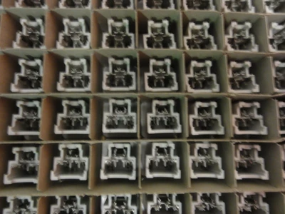 NEW AMP 213598-1