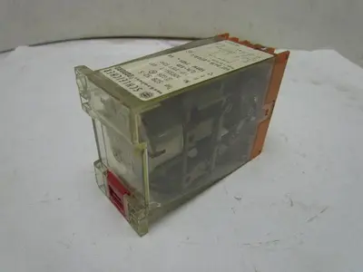 Schleicher Mikrolais SZB 52-S On-Delay Timer Relay 3Sec-60Hrs 110-115V