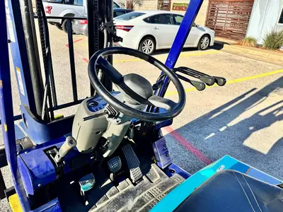 USED 2002 KOMATSU FG15ST-16