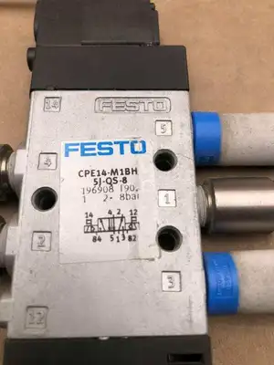 FESTO CPE14-M1BH-5J-QS-8 4-Way 2 Position Solenoid Valve 116PSI 24V