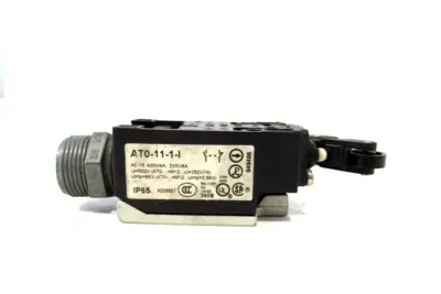 USED MOELLER AT0-11-1-I LIMIT SWITCH AT0111I