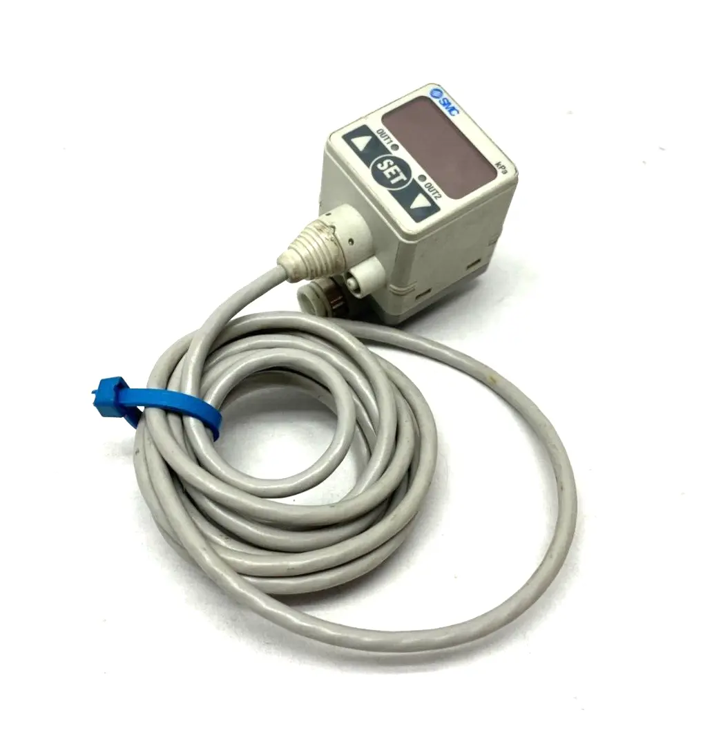 ZSE40F-C6-62L | SMC  Digital Vacuum Pressure Switch - Used
