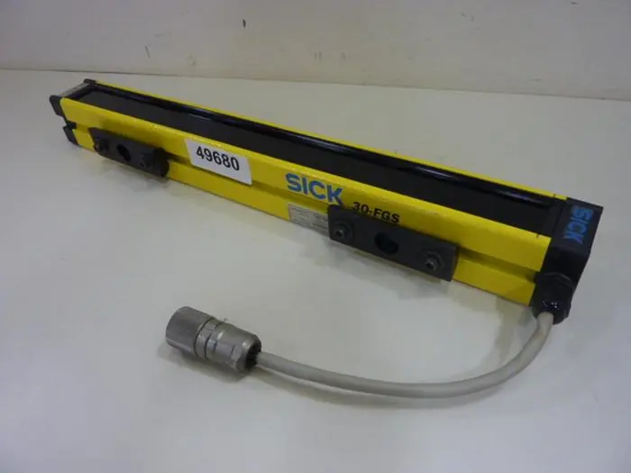 Used SICK OPTIC ELECTRONIC FGSE 450-23 Light Curtains & Grids Michigan US | Ideal Machinery #586992