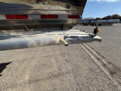 Used 2017 WALKER MILK TANKER TRAILER Tanker Trailers Michigan US | Miedema Asset Management Group #1709476
