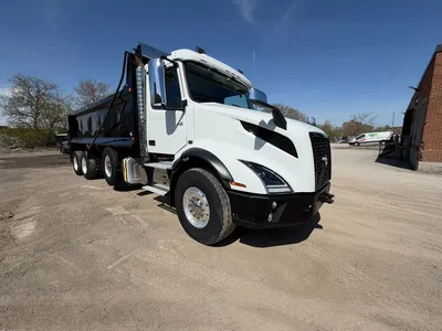 2023 VOLVO VNR300 Dump Trucks | Platinum Group (9)