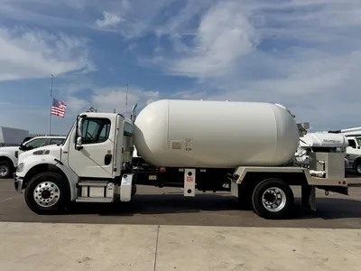 Used 2023 FREIGHTLINER M2 106 PROPANE BOBTAIL TANK Tanker trucks Minnesota US | Carco Truck & Equipment #1513898