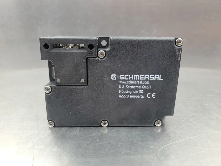Used Schmersal AZM 161SK-12/12rk-024 Relays & Switches South Carolina US | Palmetto Automation #1162243