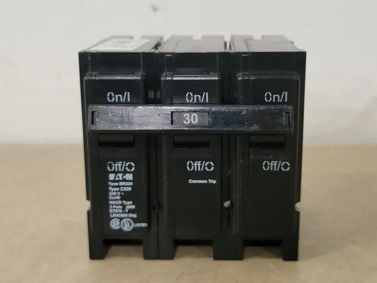Used EATON BR330 Switchgears British Columbia CA | Lenmark #239052