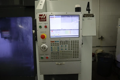 Used HAAS VF-4SS Vertical Machining Centers Minnesota US | Machinesused.com #1368651