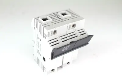 USED ALLEN BRADLEY 1492-FB2J60-L