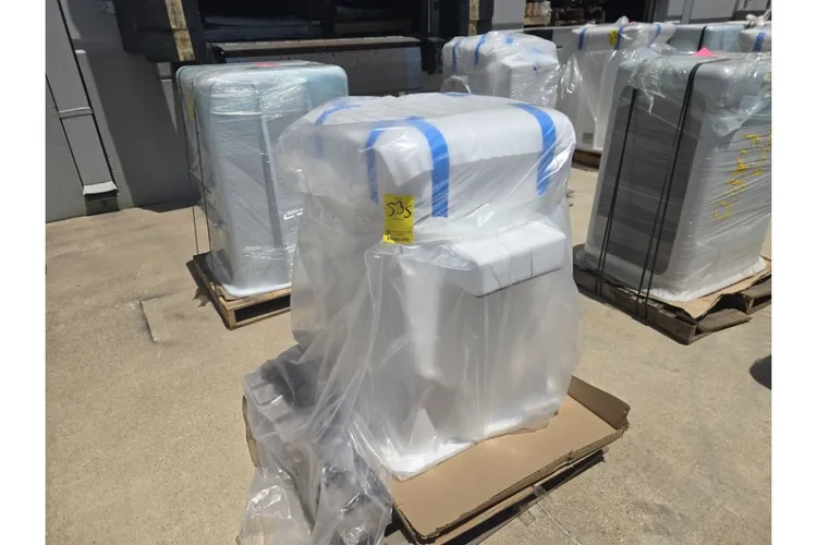 Used _UNKNOWN_ _UNKNOWN_ Skid Steer Buckets Texas US | IRS Auction #1415222