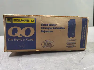 NEW SQUARE D QO215