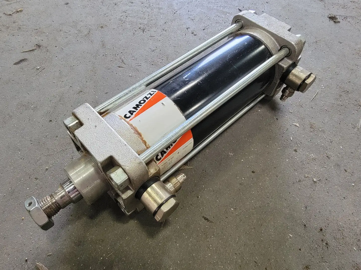 USED CAMOZZI 26N2A063A0105