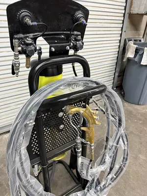 Sames & Kremlin Paint Pump & Sprayer (LIKE NEW)