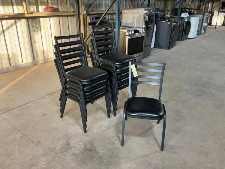 Used LOT OF (10) METAL CHAIRS WITH PADDED SEATS Party/Banquet Supplies Michigan US | Miedema Asset Management Group #1761576