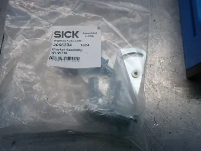 NEW SICK V2D652RMCXXF6