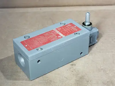 USED ALLEN-BRADLEY 802X-A7