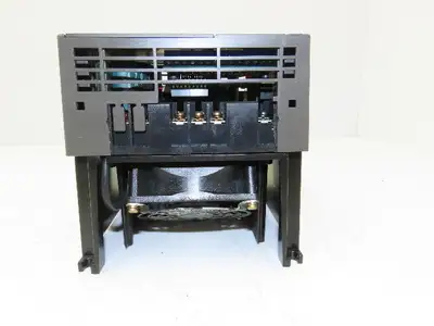 Fuji Electric FVR3.7C11S-2MO AC Drive 6.2kVA 200-230v 50/60Hz