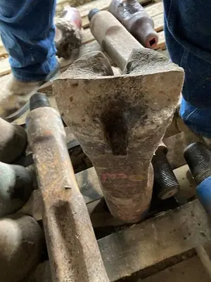 Used AFTERMARKET 5 ½” DIAMETER X 17” LENGTH CABLE TOOL DRILLING CHISEL BIT Drills Pennsylvania US | East West Machinery & Drilling #1417238