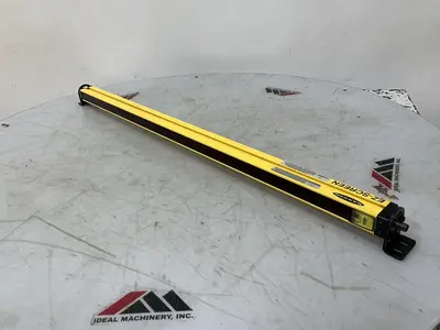 USED BANNER ENGINEERING SLSE30-900Q8