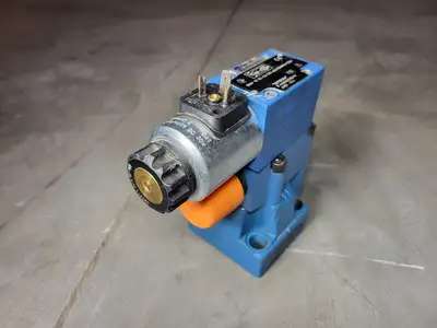 USED REXROTH DBW 10 B2-52/200-6EG110N9K4
