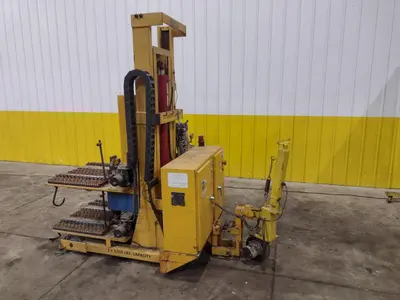 USED GREEN VALLEY \/ TITAN 2332
