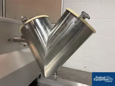 Used Patterson-Kelley Patterson Kelley Twin Shell Blender, model Blendmaste Double Cone - V Mixers Ohio US | Federal Equipment Company #1512832