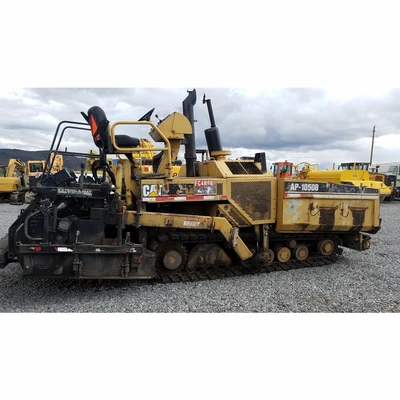 CAT AP-1050B Asphalt Paver