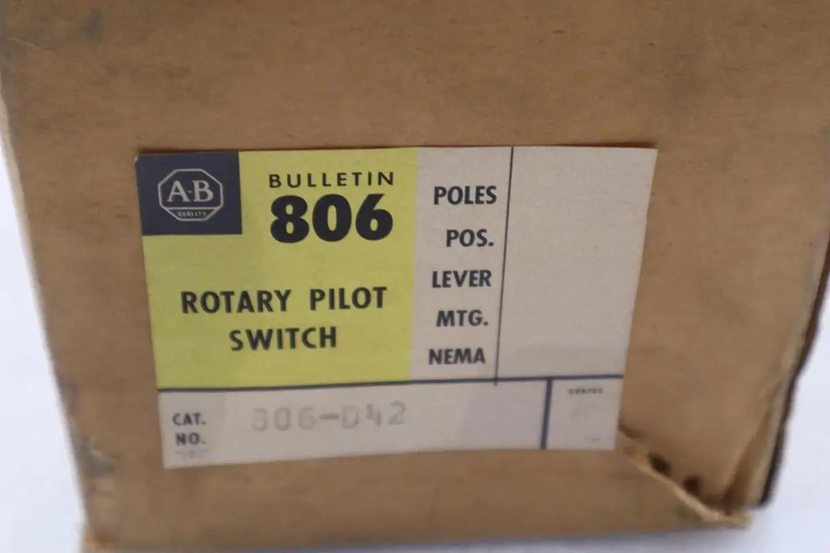 NEW ALLEN BRADLEY 806-D42 DRUM SWITCH REVERSING 4POLE STOCK 5474