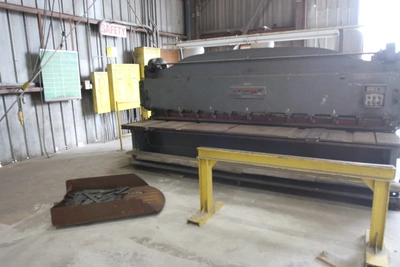 Cincinnati 2512 Shear, 3/8" x 12' Capacity (LOCATION: Schertz, TX)