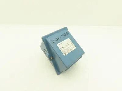 United Electric H400-555 Pressure Switch 0-100 PSI 480VAC 1/4"NPT